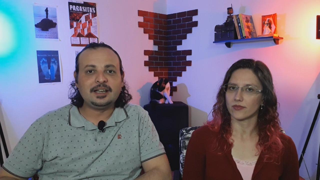 Casal de Guaíba lança canal do Youtube sobre artes cênicas, como teatro, dança e circo