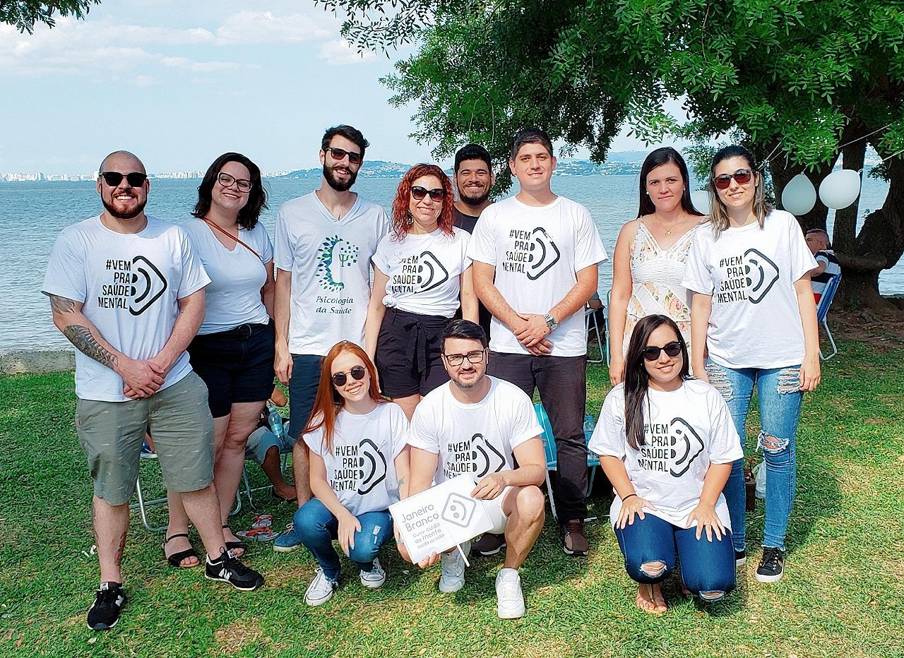 Estudantes de Psicologia fazem abordagens de conscientização sobre saúde mental