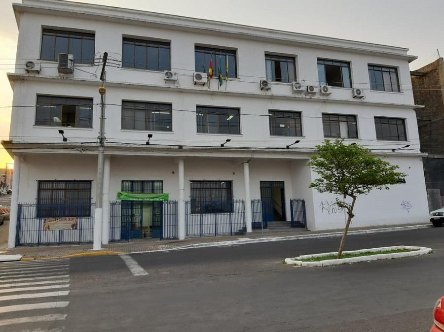 Moradores fazem petição para que vereadores de Guaíba não recebam mais o 13º salário