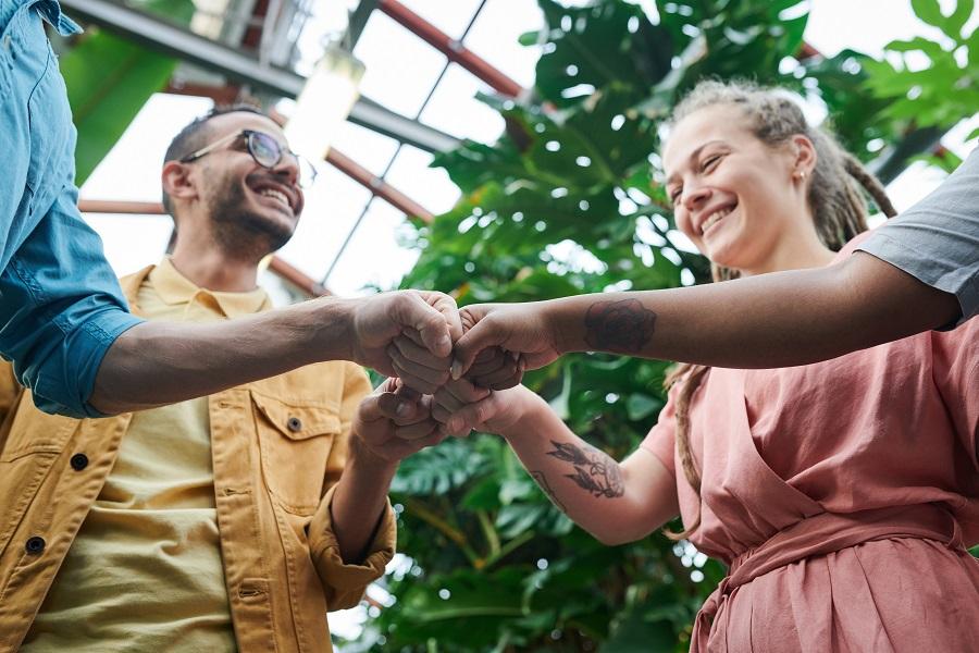 A vida é um relacionamento: temos a chance de amadurecer e de ativar os valores humanos
