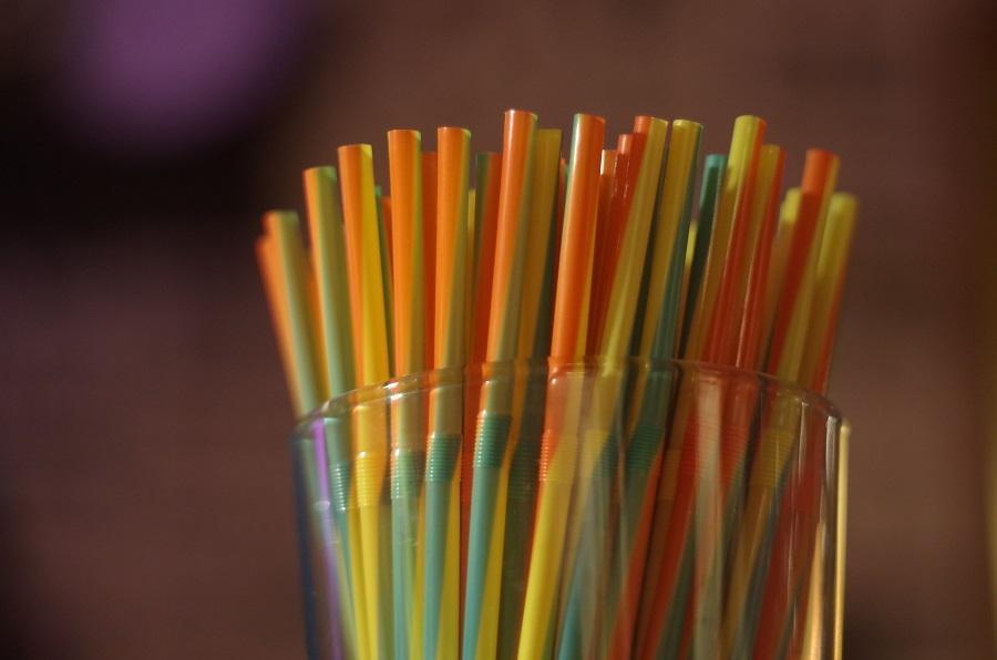 Projeto que proíbe canudos plásticos em Guaíba é aprovado na Câmara
