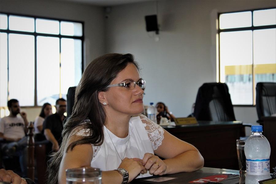 Vereadora Fernanda Garcia assume como primeira secretária da Câmara