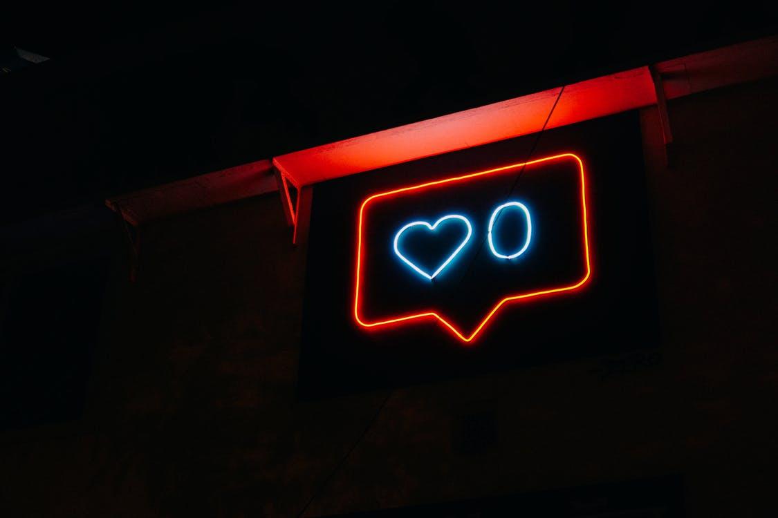 Será que a minha vida valeu a pena ser vivida ou foram apenas selfies em busca de likes?