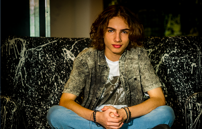 Músico guaibense Arthur Seidel lança EP no Dia dos Namorados e faz live solidária
