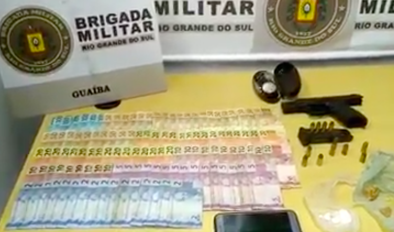 BM prende homem com arma furtada e drogas na Vila Jardim, em Guaíba