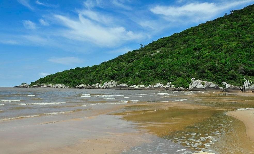 Primeiro Levantamento de Balneabilidade 2020/2021 aponta 76 pontos próprios para banho no RS