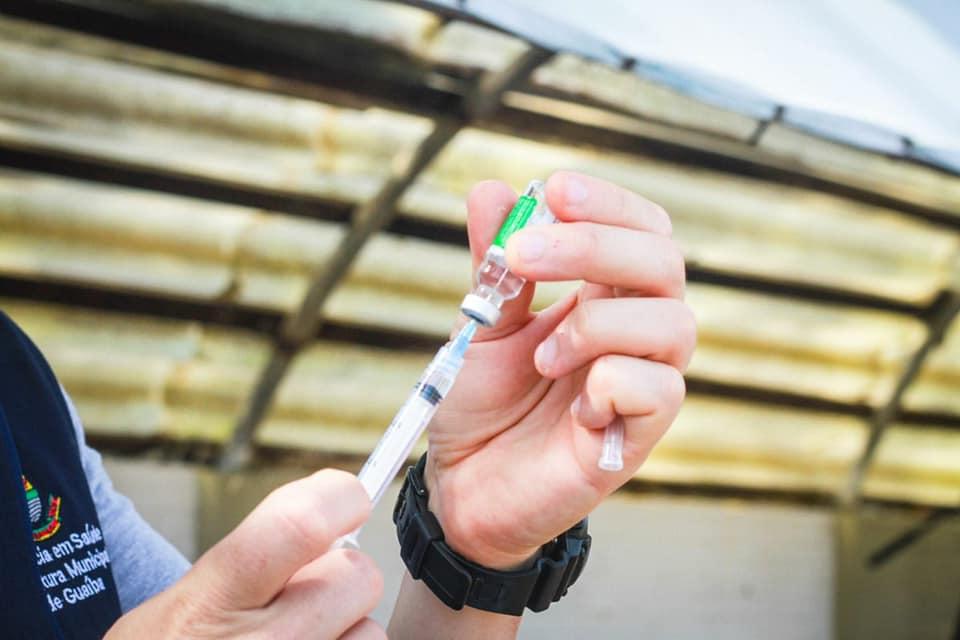 Guaíba já aplicou 5.083 doses de vacinas contra a Covid-19; veja números de outras cidades da região
