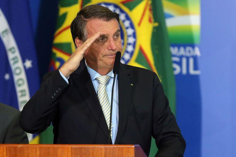 PDT pede à PGR interdição de Bolsonaro por falta de 