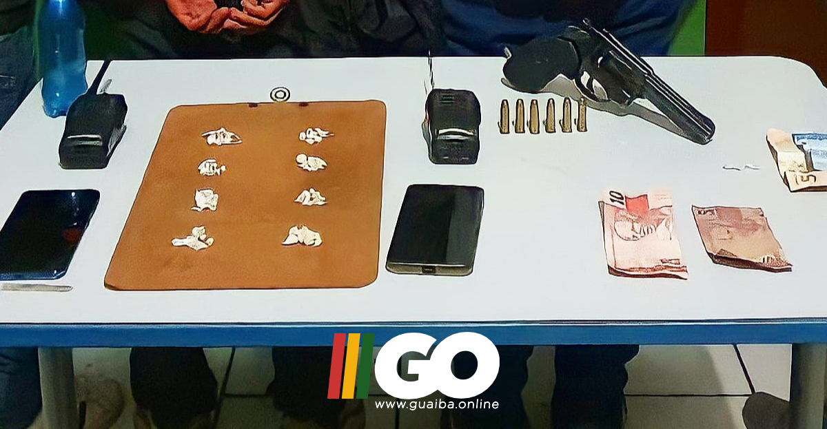 Brigada Militar de Eldorado do Sul prende quatro homens com armas e drogas no bairro Progresso