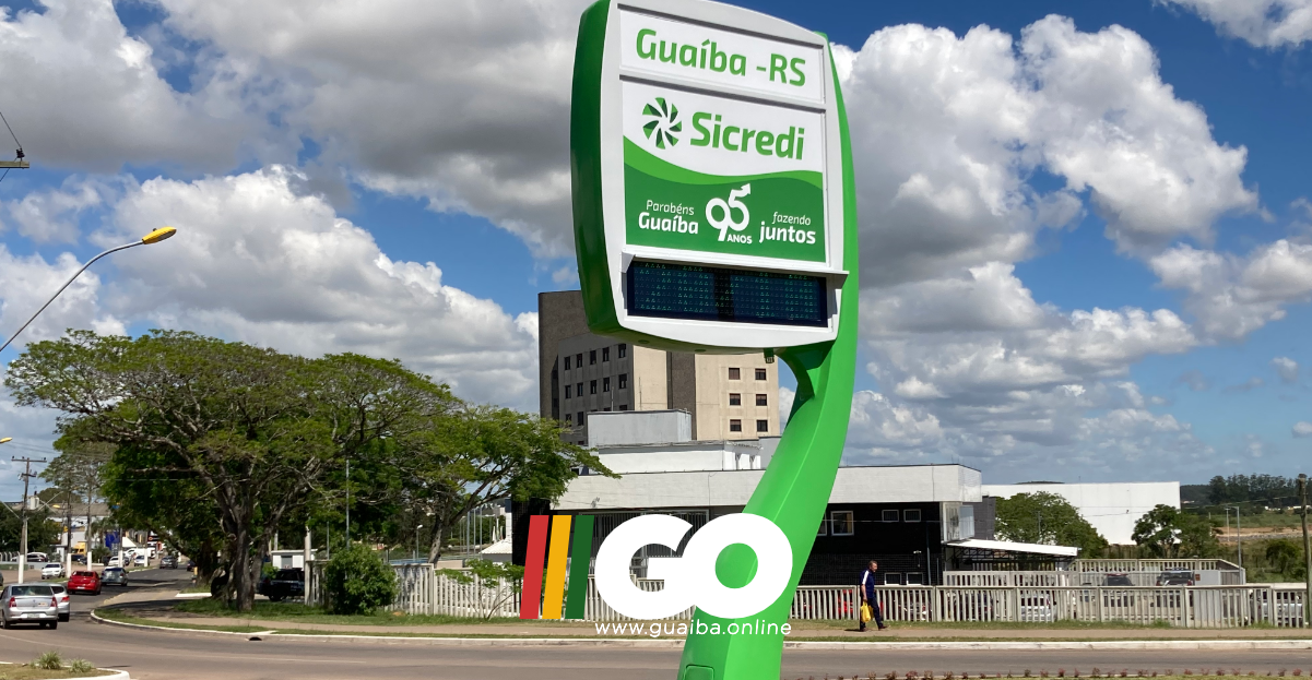 Sicredi doa relógio pelo aniversário de 95 anos de Guaíba; equipamento é inaugurado na avenida Nestor de Moura Jardim