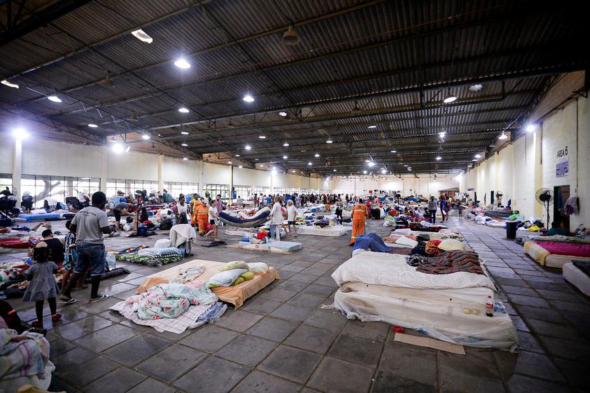 Iniciativa visa unir desabrigados a oportunidades de emprego; saiba como se cadastrar