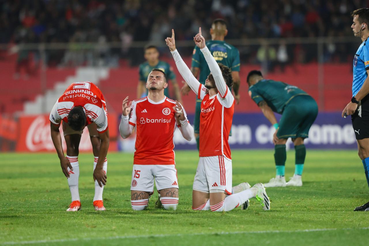 Internacional derrota o time Real Tomayapo por 2 a 0 pela Copa Sul-Americana