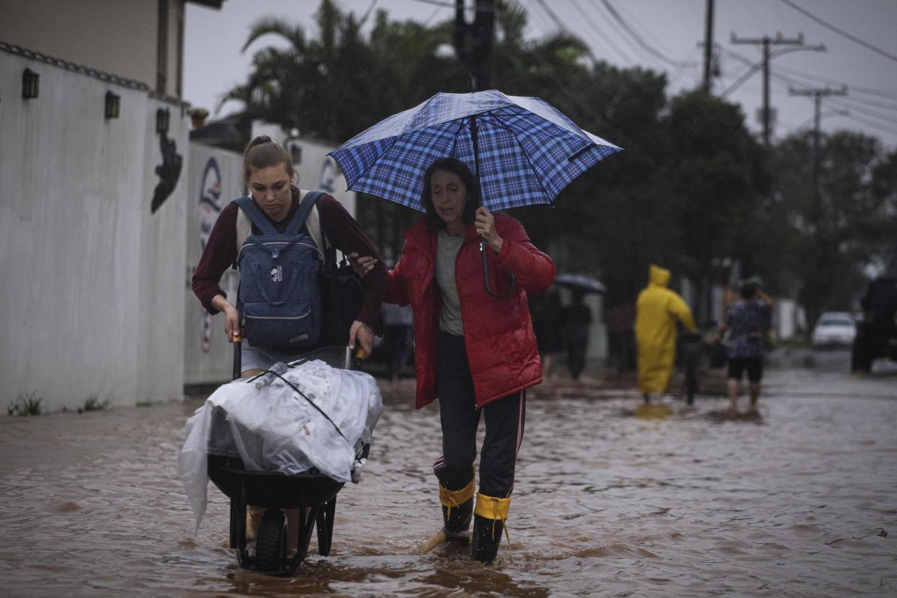 Quatro alertas de chuva intensa para o Rio Grande do Sul na segunda-feira