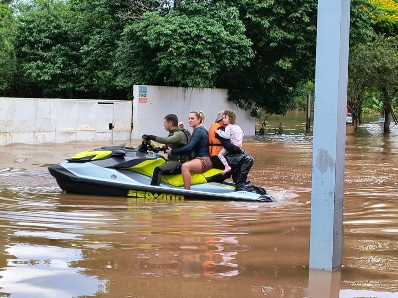 Homenagem a barqueiros, pilotos de jet-skis e quadriciclos: inscrições abertas para Sessão Solene