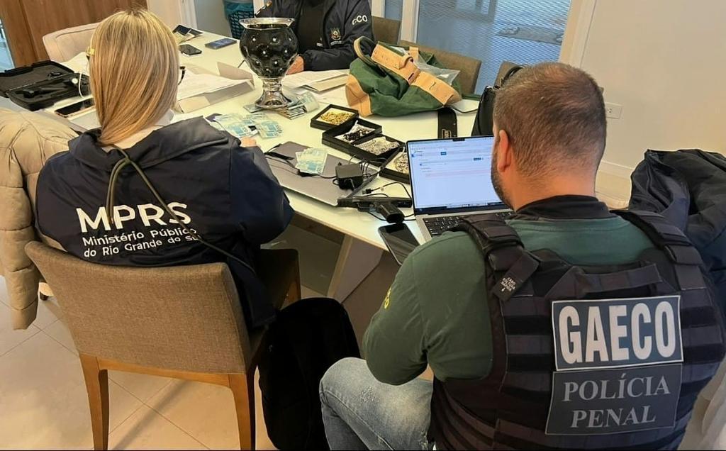 Influenciadores digitais gaúchos são investigados por lavagem de dinheiro