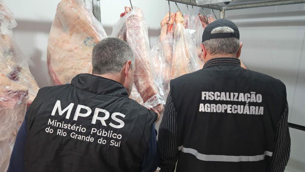 Cerca de 700 kg de carne são apreendidos por equipes do MP em Canguçu