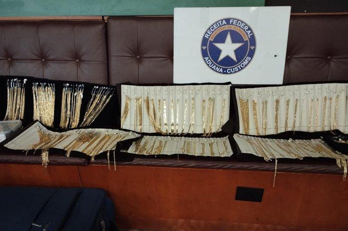 Carga de joias avaliada em R$ 6 milhões é alvo de operação no aeroporto de Porto Alegre
