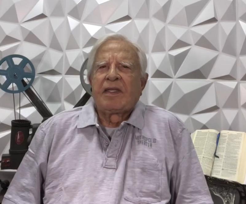 Morre aos 97 anos, jornalista, locutor e apresentador Cid Moreira