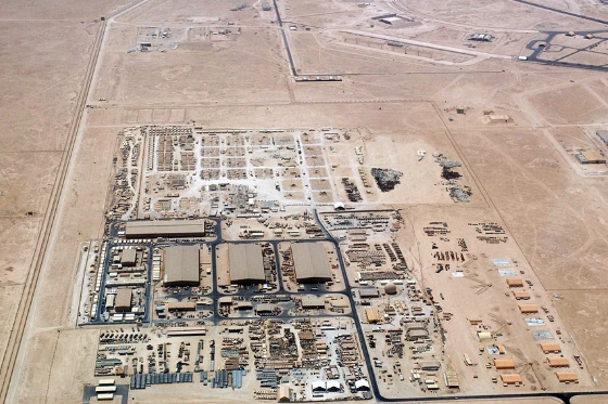 Irã lança mísseis contra base dos EUA no Catar em retaliação a bombardeios.