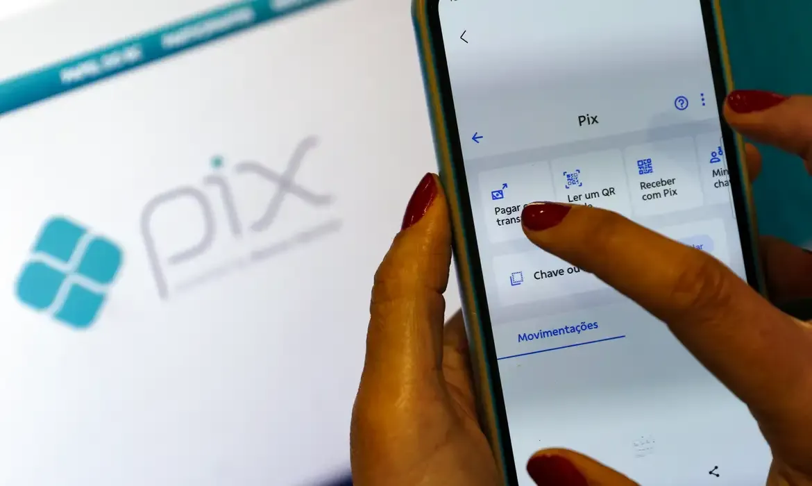 Pix Automático começa a operar nos bancos a partir desta segunda-feira