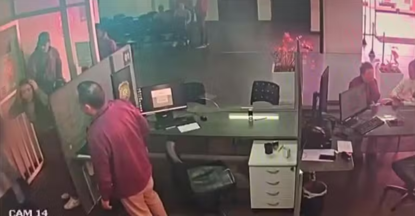 Casal leva bebê engasgado até delegacia e criança é salva por policial em Canoas