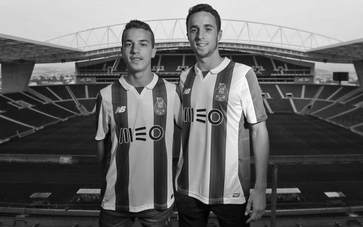 Futebol de luto: Jogadores e irmãos Diogo Jota e André Silva morrem em estrada na Espanha