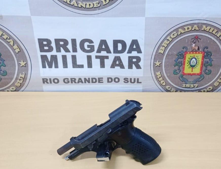 Homem armado é preso pela Brigada Militar após perseguição em Guaíba