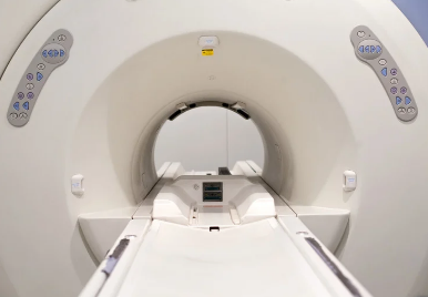 Homem morre após ser puxado por máquina de ressonância magnética nos EUA