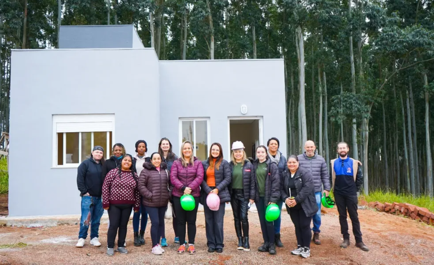 Curso de construção civil para mulheres avança com início das aulas práticas em Guaíba