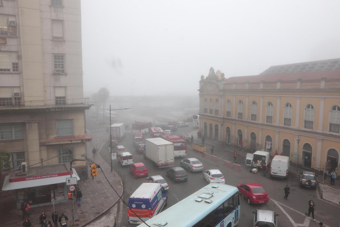 Terça-feira começa com frio e nevoeiro no RS; Guaíba terá mínima de 10°C