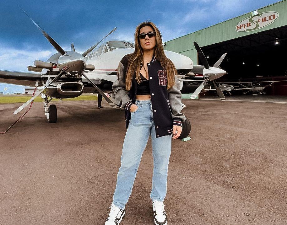 Após porta abrir durante voo, avião com Lauana Prado realiza pouso de emergência