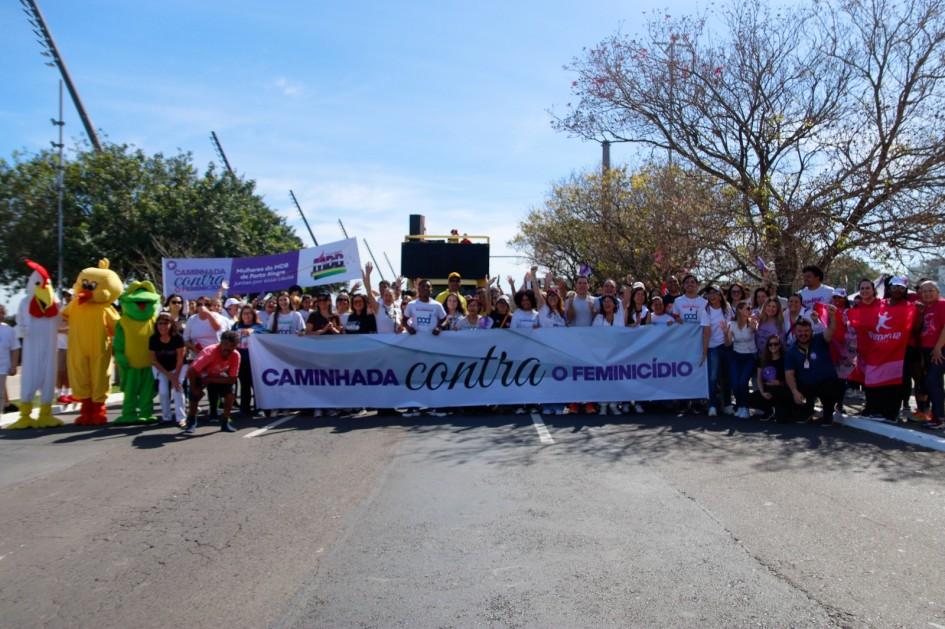 Caminhada encerra atividades do Agosto Lilás e reforça ações de combate ao feminicídio no RS