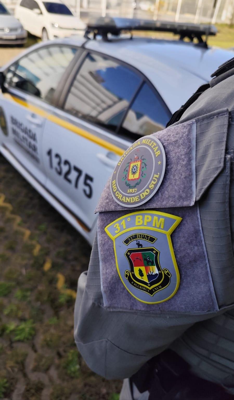 Homem com mandado por uso de dinheiro falso é preso em Eldorado do Sul