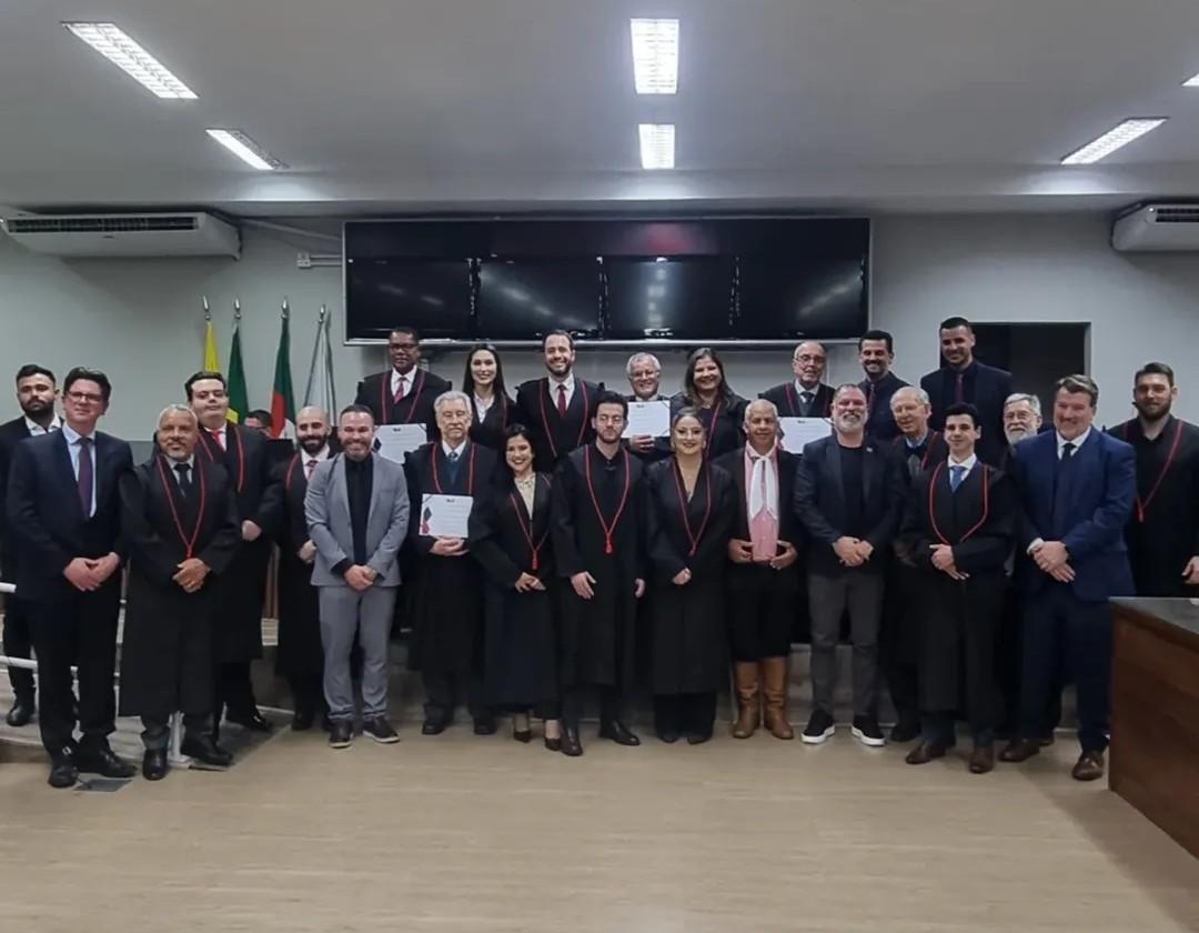 OAB Guaíba celebra 40 anos com homenagem da Câmara de Vereadores