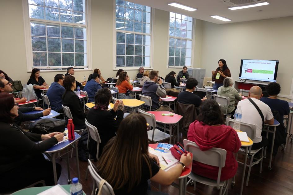 Prazo para inscrição em concurso estadual para professores termina nesta segunda-feira