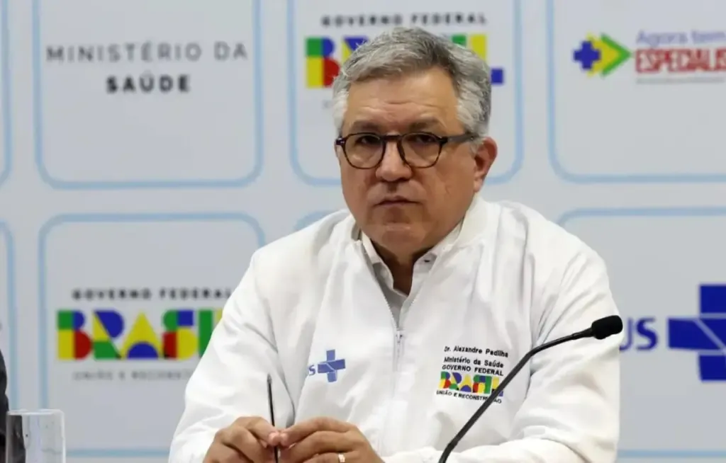 “Saúde e soberania não se negociam”, diz Padilha após sanção dos EUA