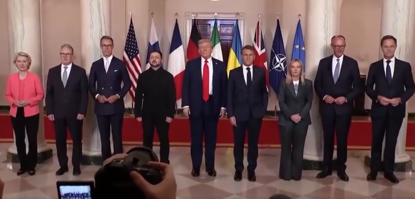 Trump e Zelensky discutem avanços em negociações de paz na Casa Branca