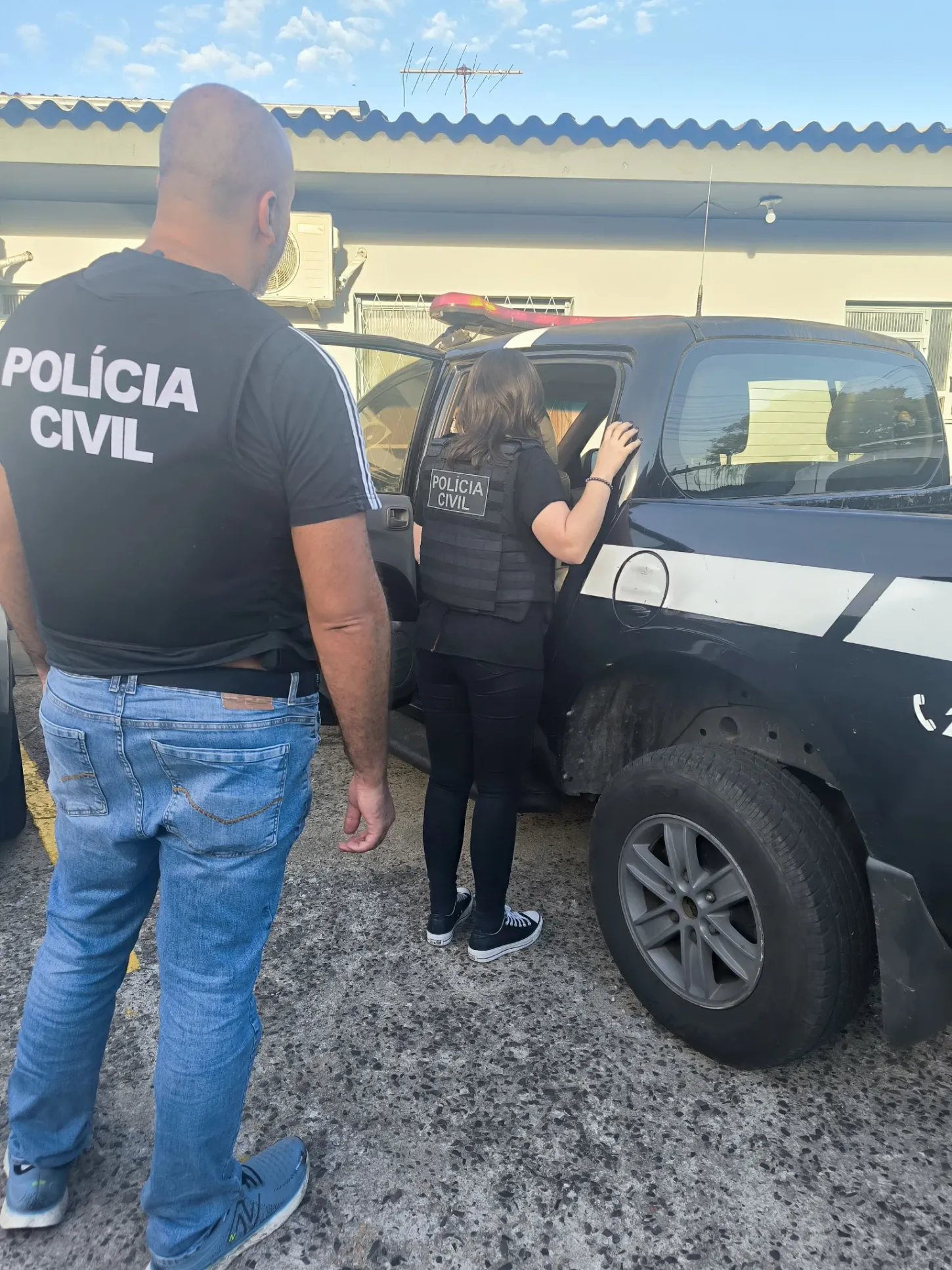 Após agredir bebê e enviar vídeo ao pai, mãe é presa no Litoral Norte do RS