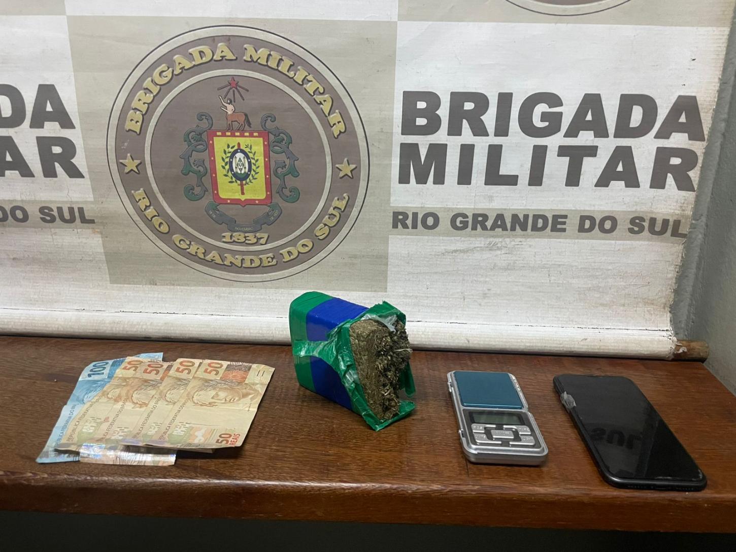 Força Tática da Brigada Militar Prende Homem em Flagrante por Tráfico de Drogas em São Jerônimo