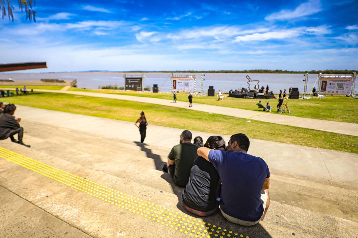 Sol predomina e temperatura chega próximo a 30°C antes da volta da chuva ao RS