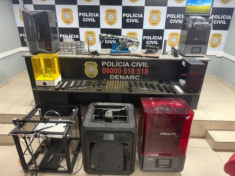 Homem é preso em Canoas por fabricar armas com impressoras 3D para uma organização criminosa