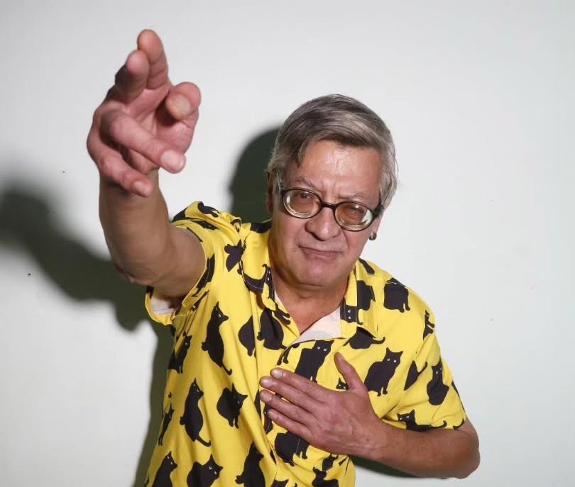 Músico gaúcho Julio Reny sofre agressões com troféu após show e enfrenta perda parcial da visão