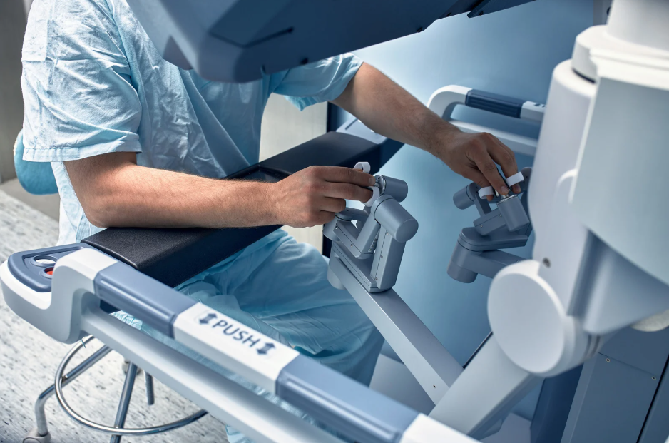 ANS inclui cirurgia robótica de próstata no rol obrigatório dos planos de saúde a partir de 2026