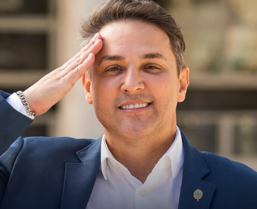 Luciano Zucco abre vantagem e lidera disputa pelo governo gaúcho com 29,3% das intenções de voto