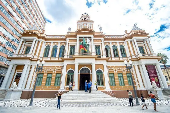 Porto Alegre abre inscrições para concurso público com provas em março de 2026