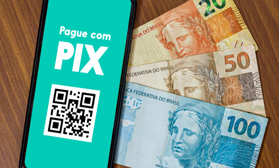 Receita Federal nega taxação sobre o Pix e alerta para boatos de multas abusivas nas redes sociais