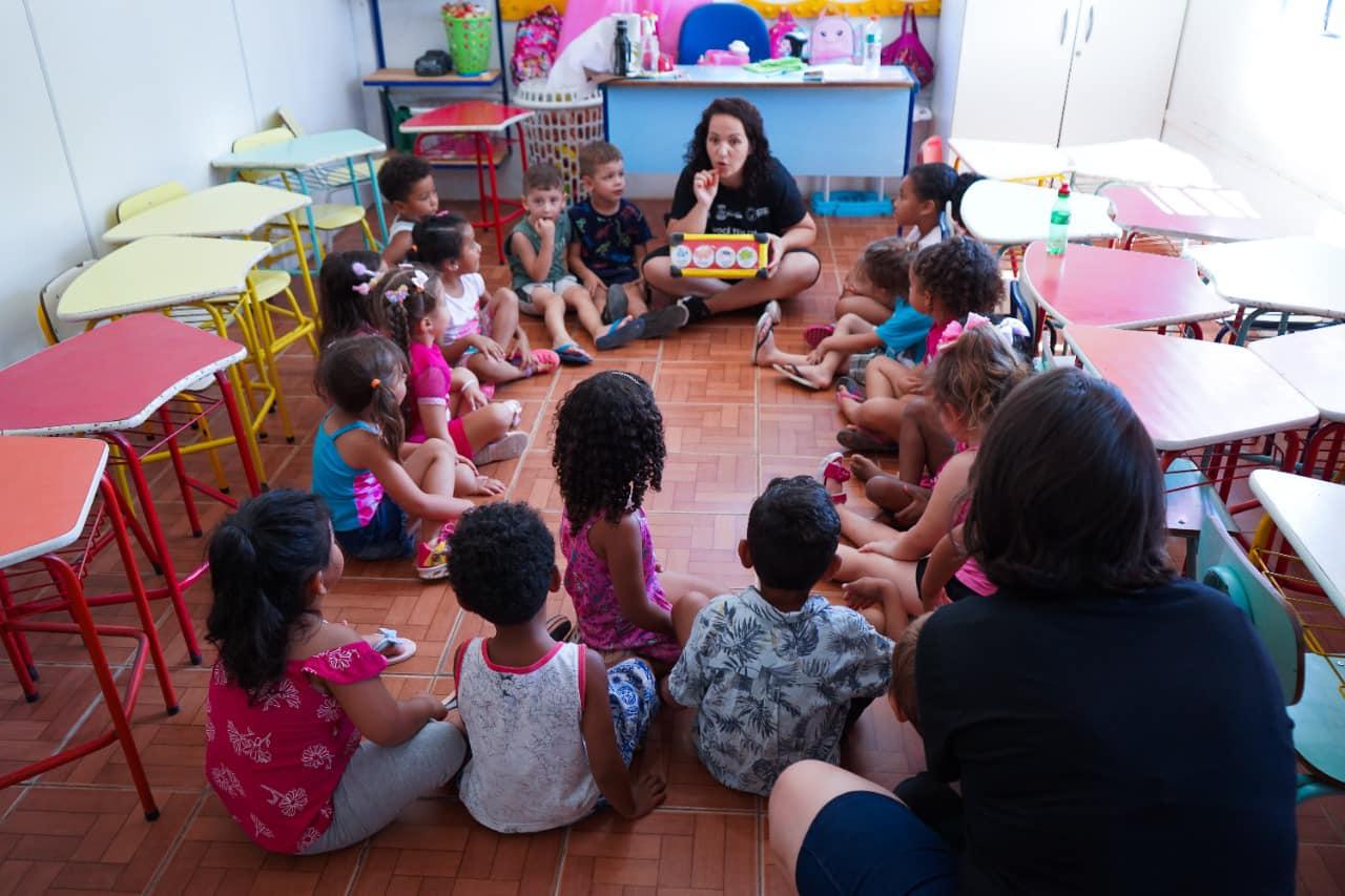 Programa municipal de férias envolve 10 escolas e prevê atendimento a até 600 alunos em Guaíba