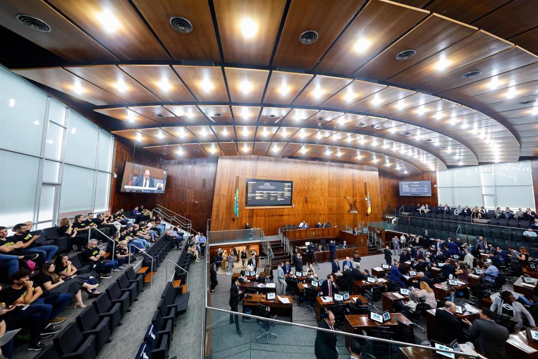 Assembleia Legislativa articula votação de pacote com 61 projetos voltados ao enfrentamento do feminicídio no RS