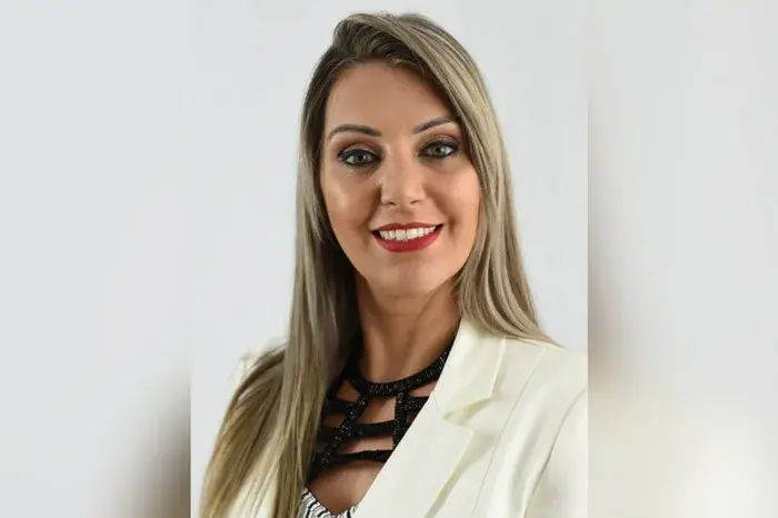 Ex-vereadora é sepultada na Serra Gaúcha após morte dentro de apartamento; ex-marido, apontado como suspeito, também foi encontrado sem vida