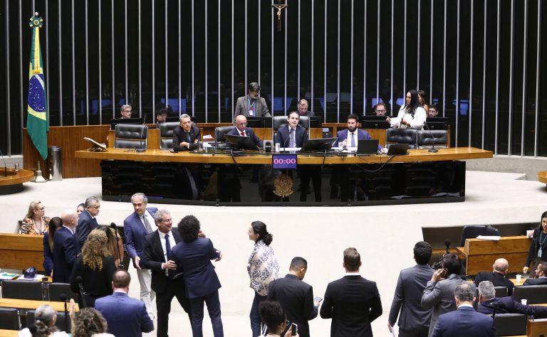 Por 337 a 19, Câmara aprova urgência para derrubar patente de canetas emagrecedoras